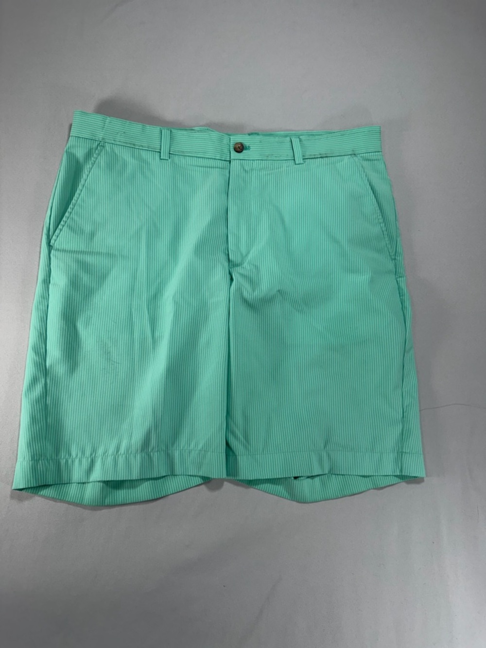 Men’s Greg Norman Green Stripe Golf Shorts Size 36 #860